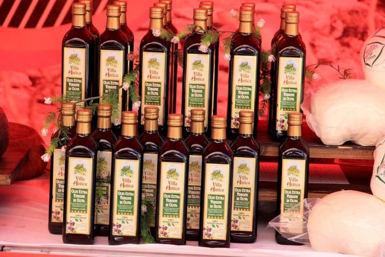 Normativa Etichettatura Olio Extravergine Di Oliva: Cosa Scrivere Sull ...